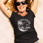 Camiseta Costura de desfiladeiras de desfiladeiras<br><div class="desc">Abraça o espírito de primavera beijado pelo sol com esta camiseta personalizada! Divirta-se com o básico chato e mergulhe em modo de férias vibrante com um design tão único quanto o seu esquadrão. Imaginem seus nomes dançando em fontes divertidas em meio a um paraíso de praia de palmeiras e sol....</div>