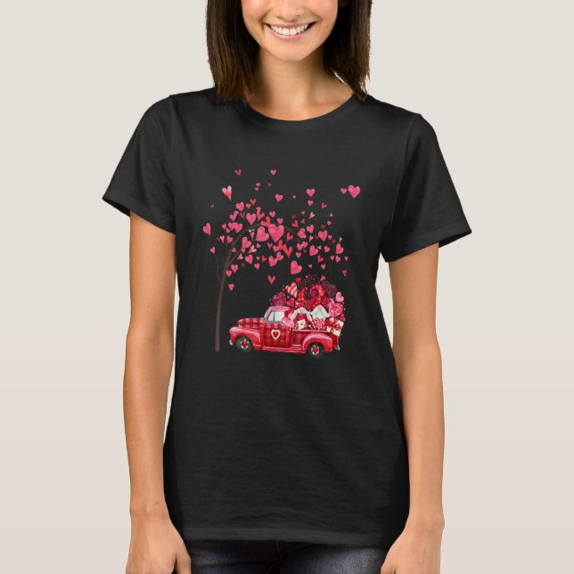 Camiseta Couple Gnomes In Red Truck With Heart Valentine's  (Frente)
