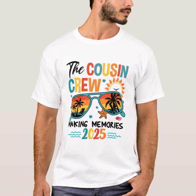 Camiseta Cousin Crew 2025 Memórias do Fazer Férias de Verão (Frente)