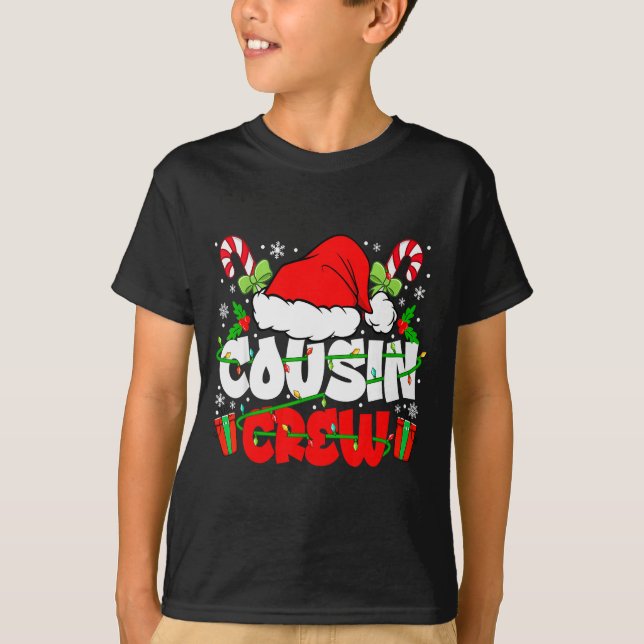 Camiseta Cousin Crew Christmas Santa Hat Lights Xmas Men Bo (Frente)