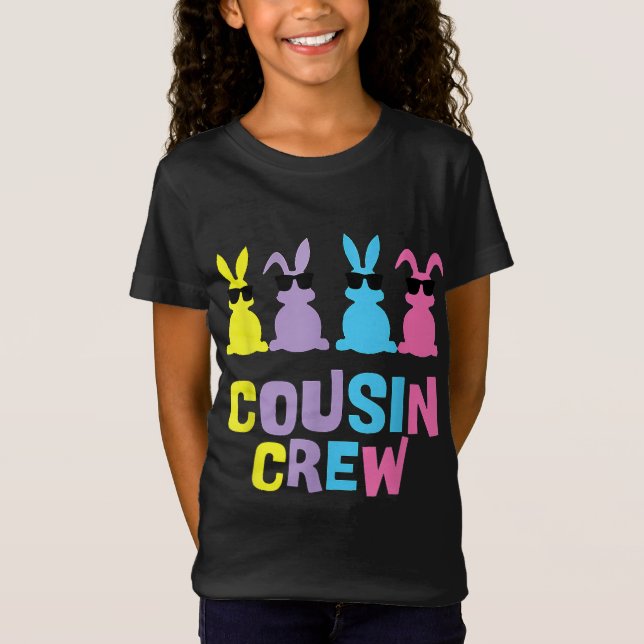 Camiseta Cousin Crew Easter Bunnies Coelhos Coloridos (Frente)
