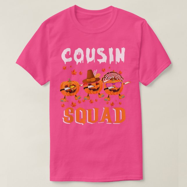Camiseta Cousin Squad Ação de Graças Três Bomba Assustadora (Frente do Design)