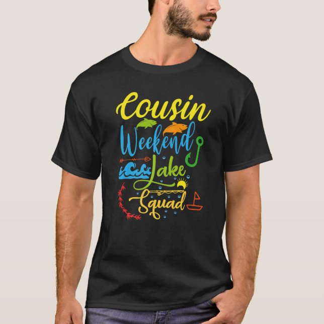 Camiseta Cousin Weekend Crew Lake Squad Férias Lak (Frente)