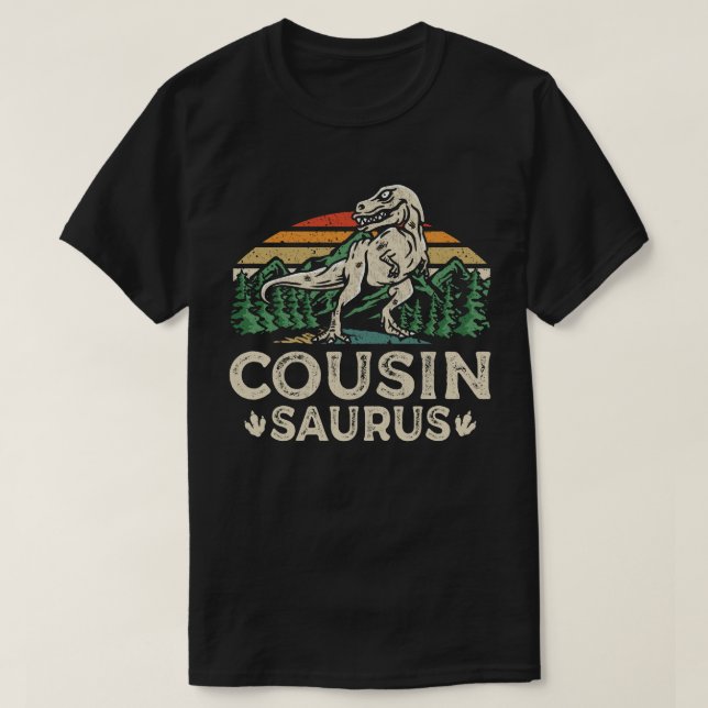 Camiseta Cousinsaurus Dinossaur T Rex Cousin Saurus Matando (Frente do Design)
