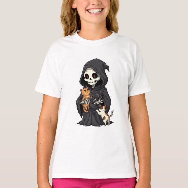 Camiseta Coveiro Esqueleto Acariciando Gatinhos Crianças (Frente)