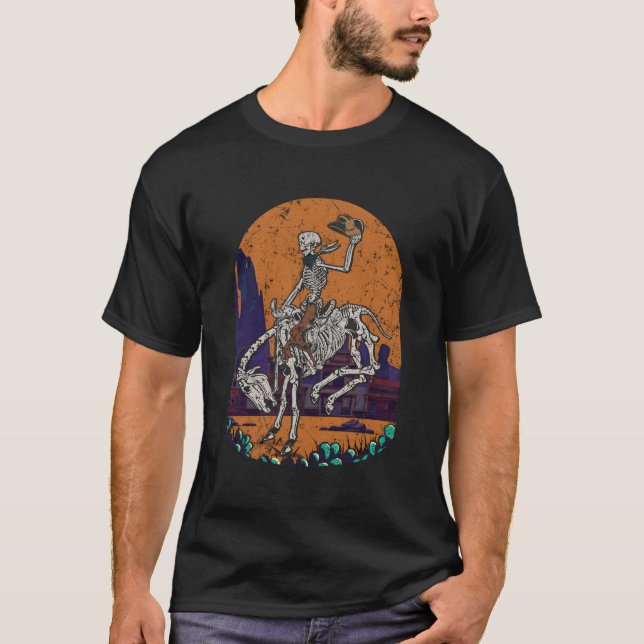 Camiseta Cowboy Skeleton Skeleton no Halloween (Frente)