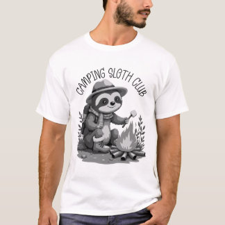 Camiseta Cozy Camping Sloth Roasting Marshmallow Adventure