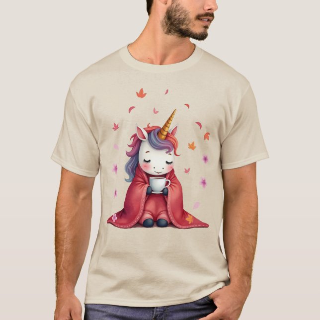Camiseta Cozy Unicorn amontoado em café de Bebendo (Frente)