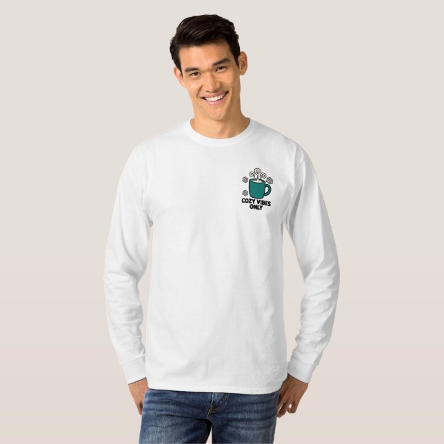 Camiseta Cozy Vibes Only Winter Comic Tee (Frente Completa)