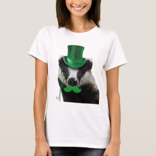 Camiseta Crachá com chapéu verde e bigode
