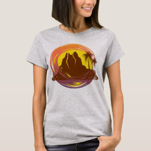 Camiseta Crachá com paisagem vulcânica tropical e palmeiras