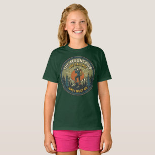 Camiseta Crachá Vintage de Caminhada As Montanhas Estão Cha