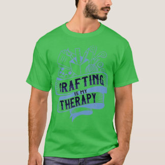 Camiseta Crafting as Therapy Ironic Needlework Crafter