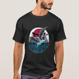 Camiseta Crane Gráfica Japonesa Voando Sobre Ondas Arte De