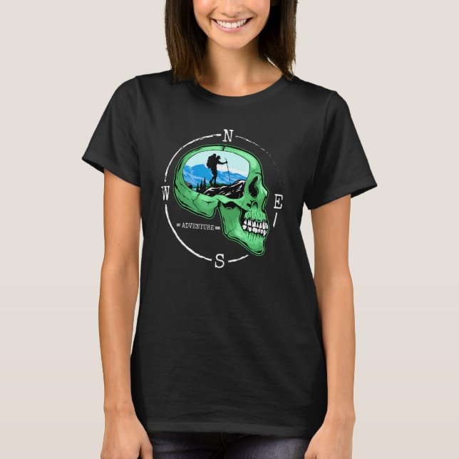 Camiseta Crânio com Hiker de Pé Alto ao ar livre Nature Hik (Frente)