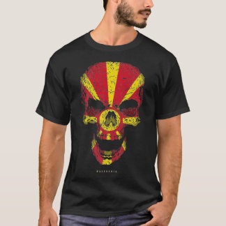 Camiseta Crânio com raiz macedônica no esqueleto da bandeir