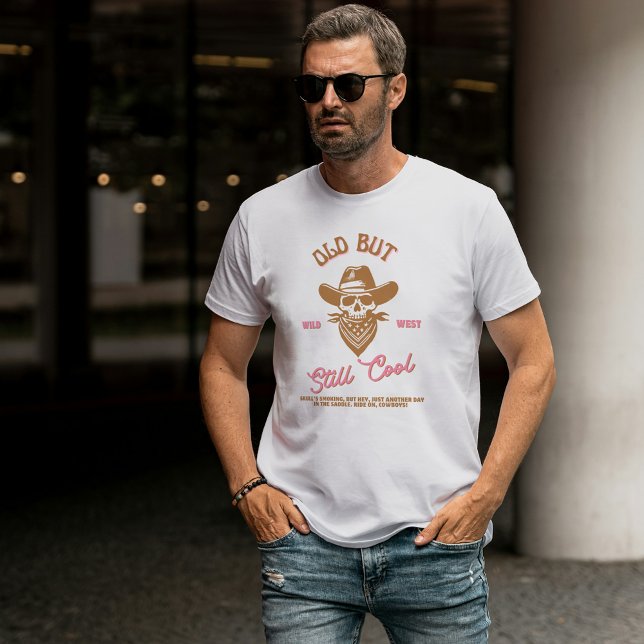 Camiseta Crânio De Cowboy Legal E Engraçado (Criador carregado)