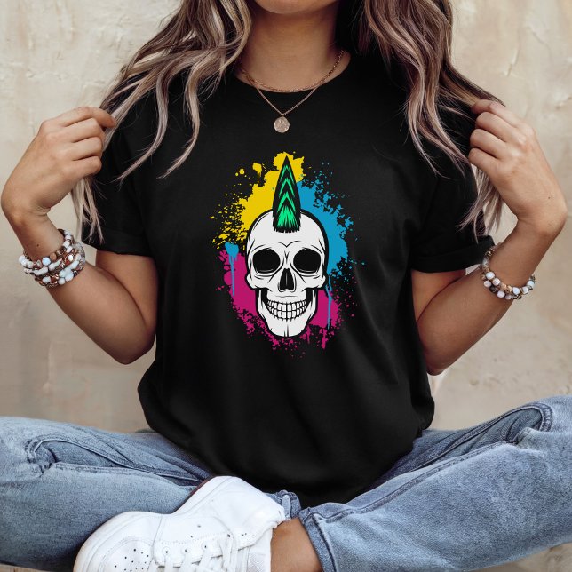 Camiseta Cranio de Grafite Urbano com Moicano (Criador carregado)