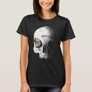 Camiseta Crânio Humano Com Borboleta No Gótico