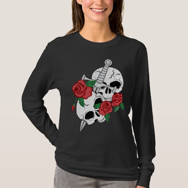 Camiseta Crânios com Rosas e punhal (Frente)