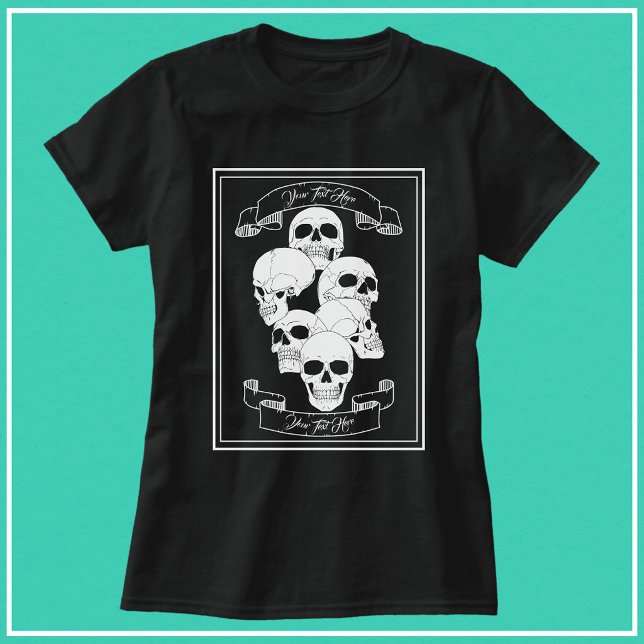 Camiseta Crânios e Estandartes com Texto Feminino Preto (Criador carregado)