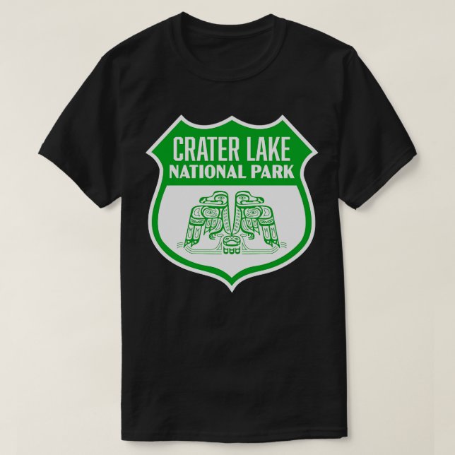 Camiseta Crater Lake National Park Retro Bird Shield Green (Frente do Design)