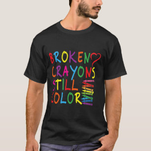 Camiseta Crayons Partidos Ainda Coloridos - Alerta para a S
