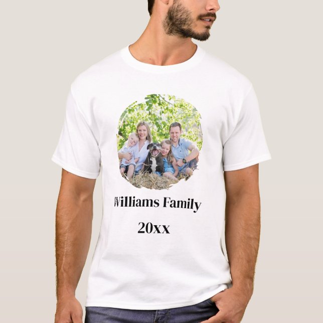 Camiseta Create Your Own 2 Photo Family  (Frente)