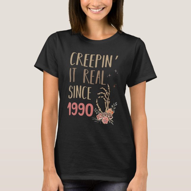 Camiseta Creepin It Real Halloween Retro 1990 Holiday Birth (Frente)