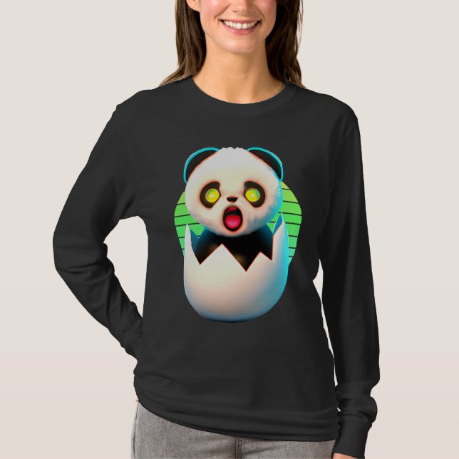 Camiseta Creepy Panda hatches from egg (Frente)