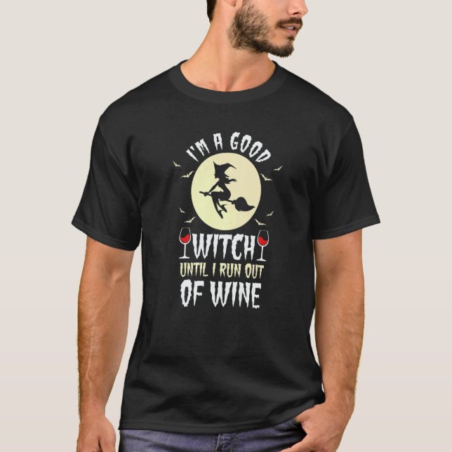 Camiseta Creepy Spooky Scary Halloween Wine Witch (Frente)