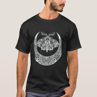 Camiseta Crescent Moon Moth Vintage Goth Horror Antisocial 