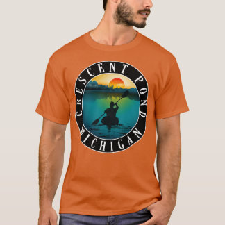 Camiseta Crescent Pond Kayaking Michigan Sunset