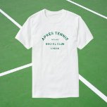 Camiseta Crest Verde Personalizado do Clube Social Tênis de<br><div class="desc">Après Tênis Social Club Green Crest tênis significa camisa. Personalize com o ano e o local. Perfeito para um torneio local de tênis,  como presente para um amante de tênis ou para uma festa de solteiro tema tênis. Projetado para combinar com nossa Coleção de Clube Social Tênis Après.</div>