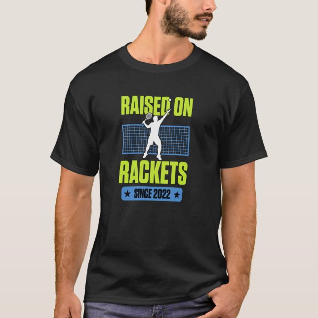 Camiseta Criado Em Rackets Desde Birthda, Jogador De Tênis, (Frente)