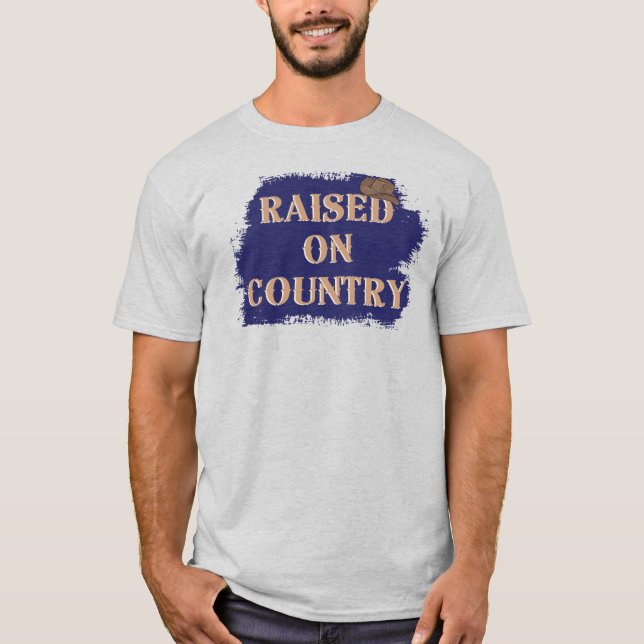 Camiseta Criado no País com um Chapéu de Cowboy (Frente)