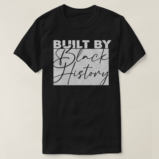 Camiseta Criado por Assinatura de Histórico Preto (Frente do Design)