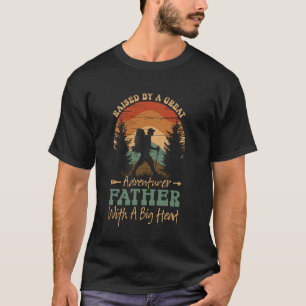 Camiseta Criado Por Um Grande Pai Aventureiro Com Uma Cabeç
