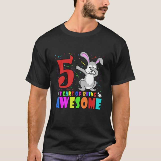 Camiseta Crianças, 5, Festa de aniversário Dabbing Bunny -  (Frente)