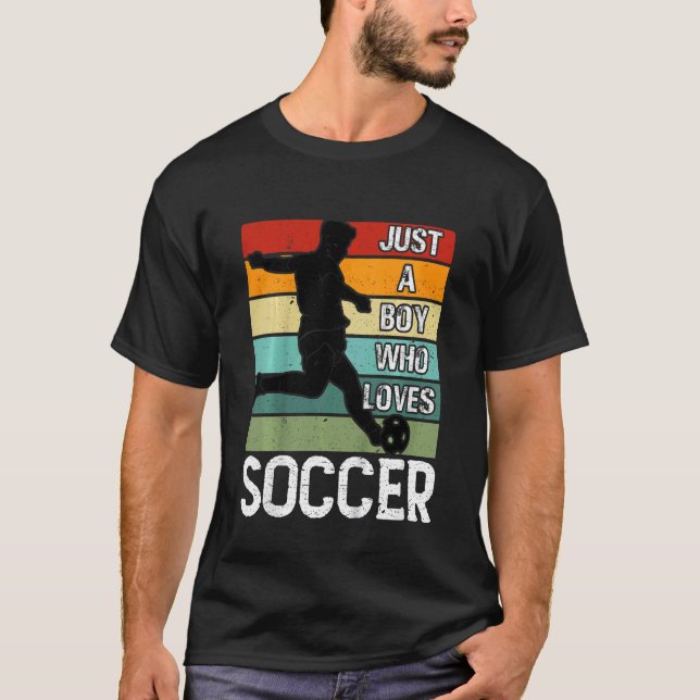 Camiseta Crianças Apenas Um Menino Que Ama O Jogador De Fut (Frente)