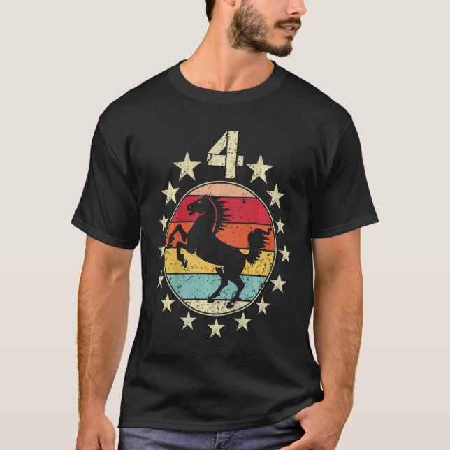 Camiseta Crianças Cavalo de Quarto Aniversário 4 Anos (Frente)
