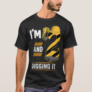 Camiseta Crianças com 2 anos de idade construindo ecavator