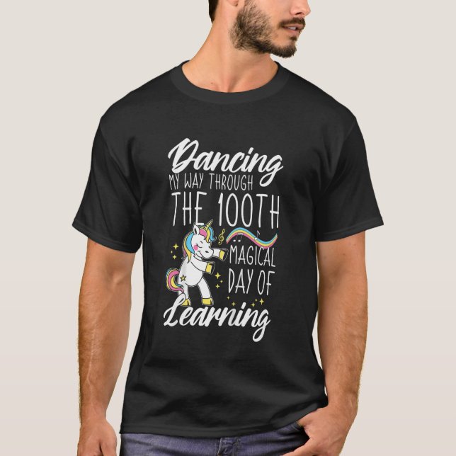 Camiseta Crianças Dançando no 100º Dia da Escola 100 Dias (Frente)