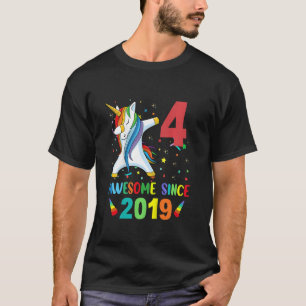 Camiseta Crianças de 4 anos adolescentes bebendo Unicorn 4°