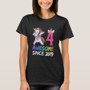 Camiseta Crianças de 4 anos adolescentes bebendo Unicorn 4°