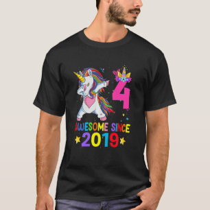 Camiseta Crianças de 4 anos dão presentes garotas adolescen