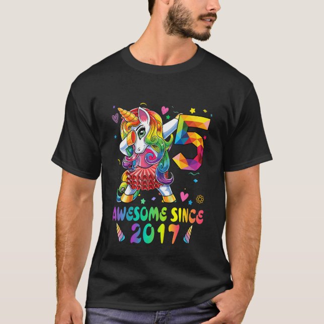 Camiseta Crianças de 5 anos adolescentes bebendo Unicorn 5  (Frente)