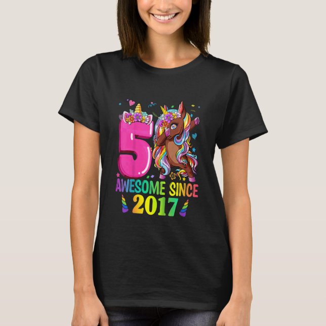 Camiseta Crianças de 5 anos adolescentes bebendo Unicorn 5  (Frente)