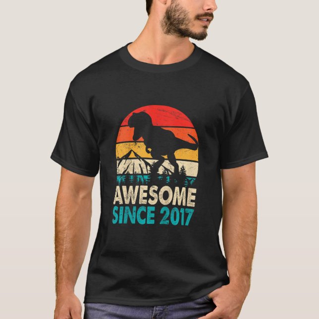 Camiseta Crianças De 5 Anos Dinossauro T Rex Incrível Desde (Frente)