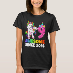 Camiseta Crianças de 9 anos adolescentes que usam o Unicórn